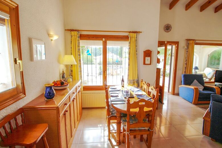 Dina - Mediterranean Bungalow In Moraira