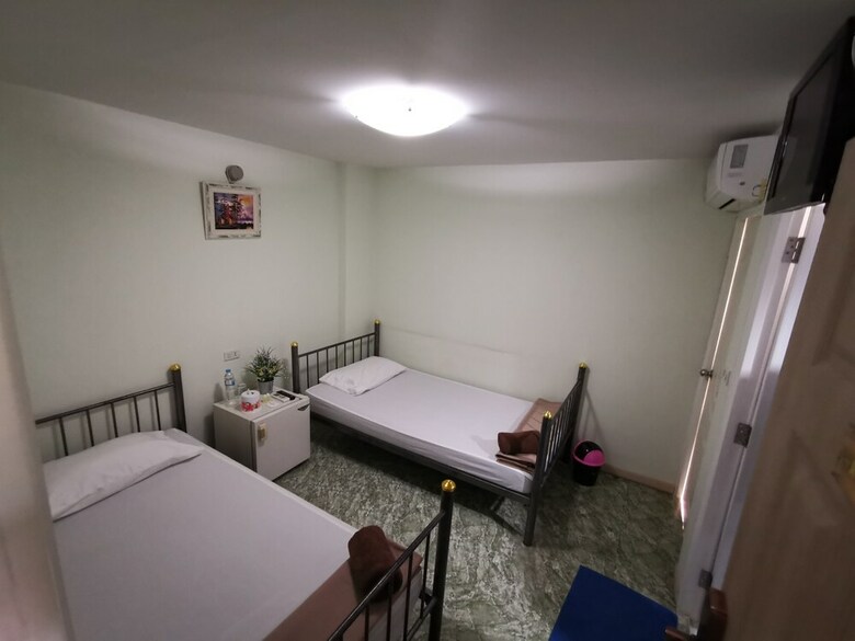 Hotel Oyo 881 Sp Tha Phra