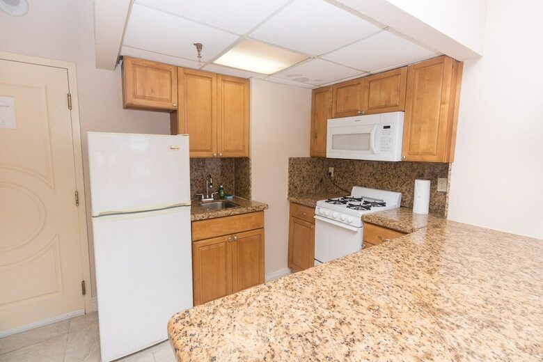 403 Ocean View Apartment Hollywood