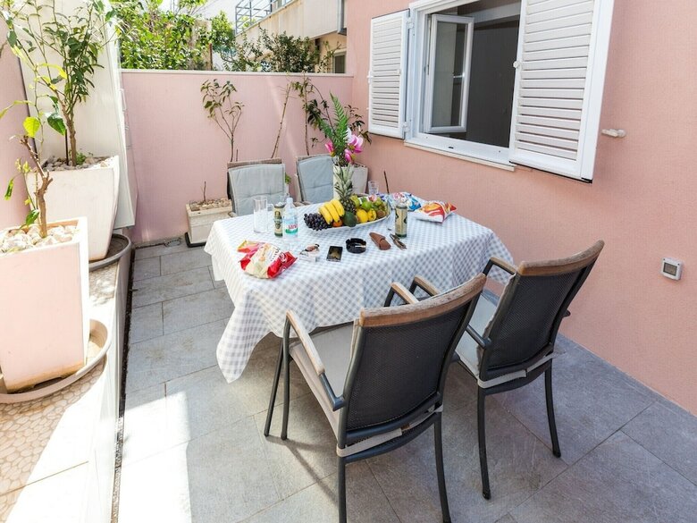 Apartments Rose Pool