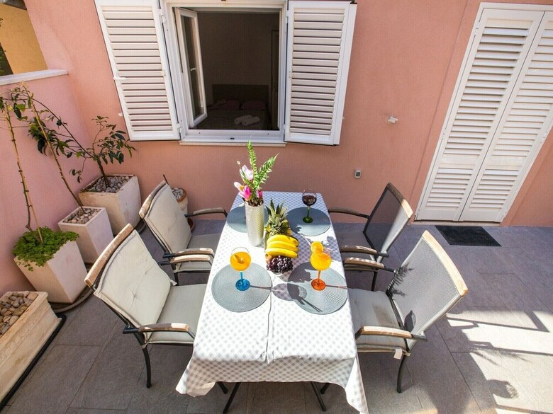 Apartments Rose Pool