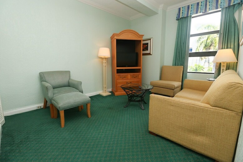 654 City View Apartment Hollywood Beach
