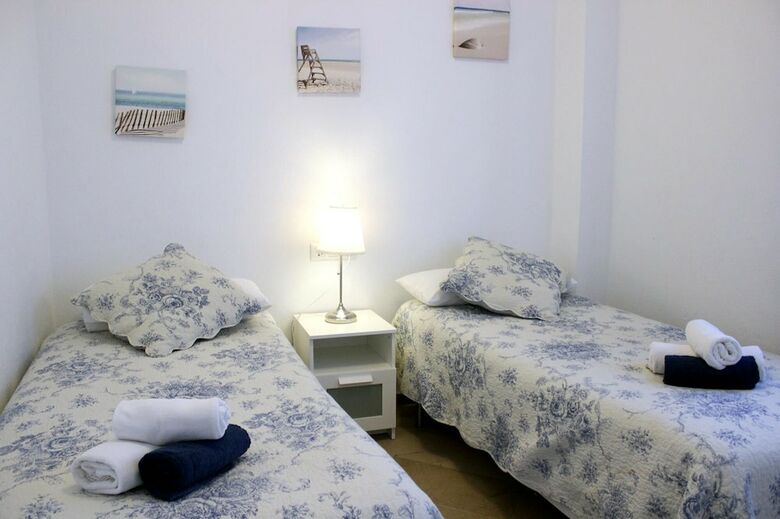 Apartamentos El Faro 2
