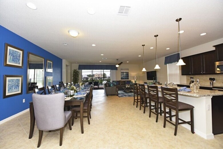 Villa Windsor At Westside Ihr 3101
