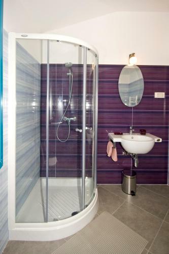 Rooms And Apartments Villa Dama