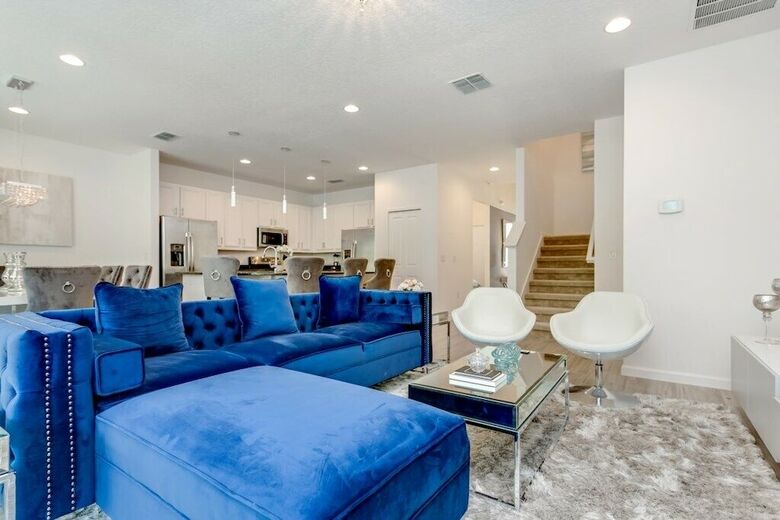 518mb New And Modern 8 Bedroom 5 Bathroom Villa