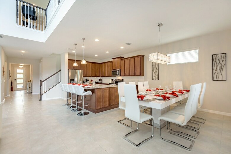 Amazing 6 Bedroom 5 Bathroom Solara Resort Villa