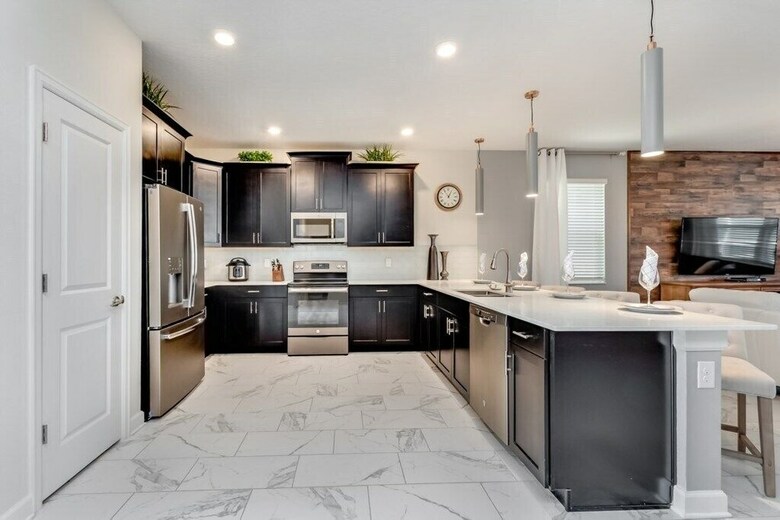 8805cruden