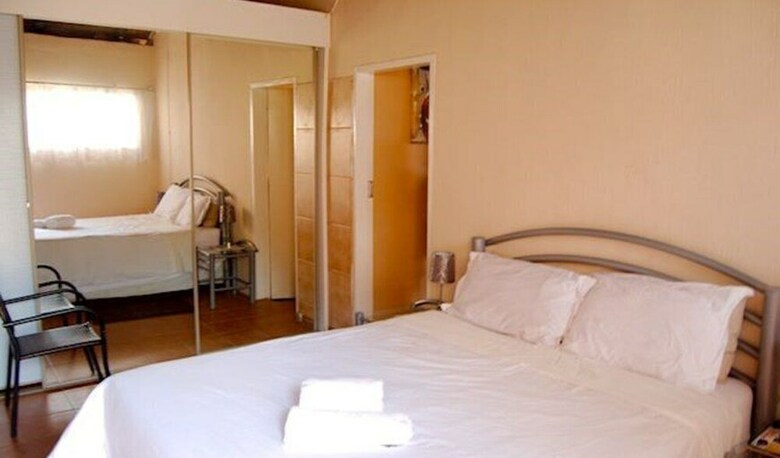 Hotel Nandi's Guesthouse