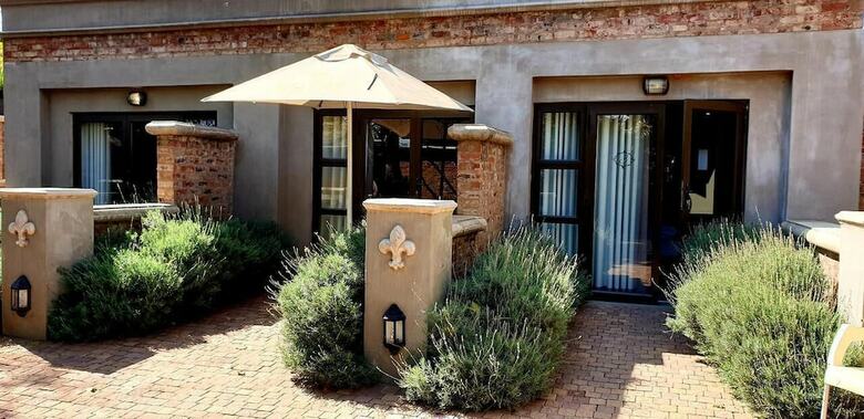 Hotel Maison de Leo Luxury Guesthouse