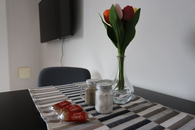 Apartamentos Nec Airport Shortstay