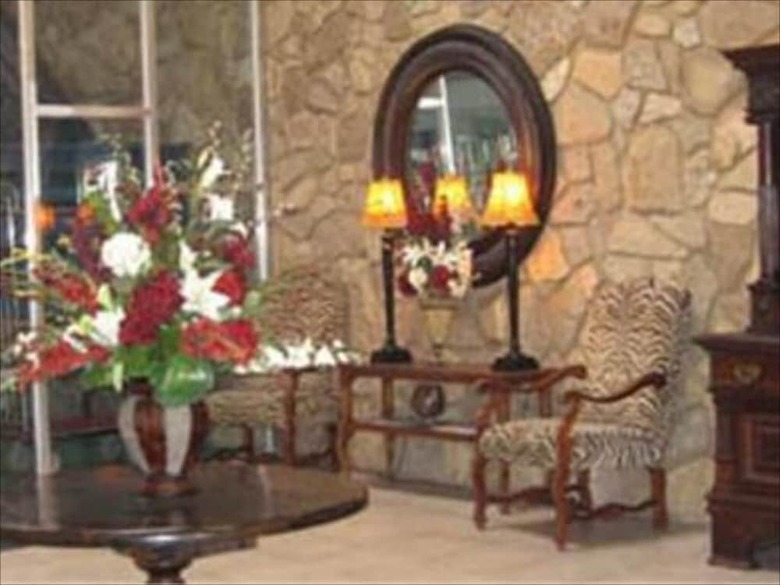 Hotel Hub City Inn