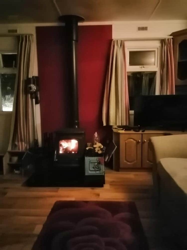 Cabana Farm Stay Retreat In Immaculate Mobile Home