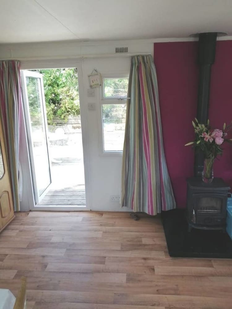 Cabana Farm Stay Retreat In Immaculate Mobile Home