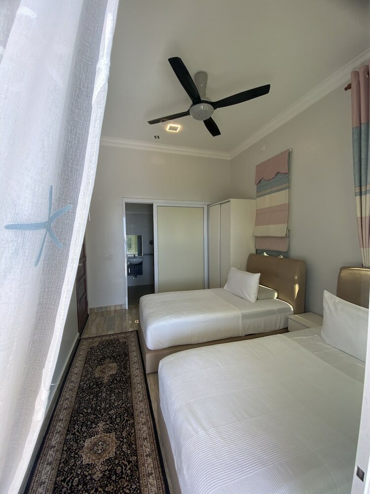 Hotel Che Beach House