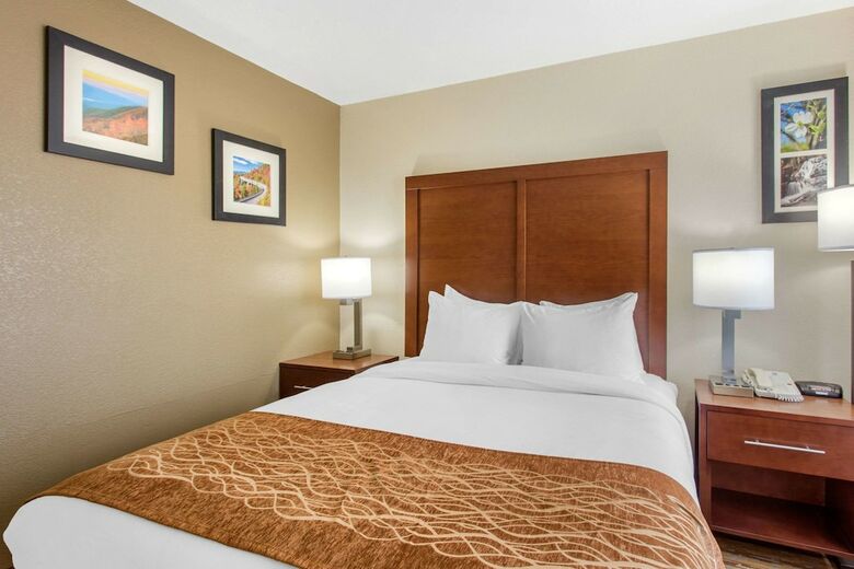 Hotel Comfort Inn Tunnel Road East