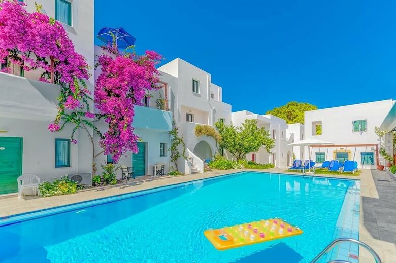 Aparthotel Eva Suites Hotel