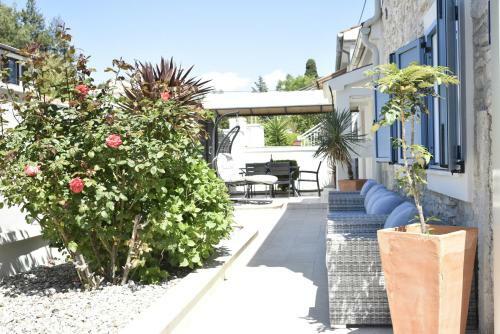 Apartments Nona