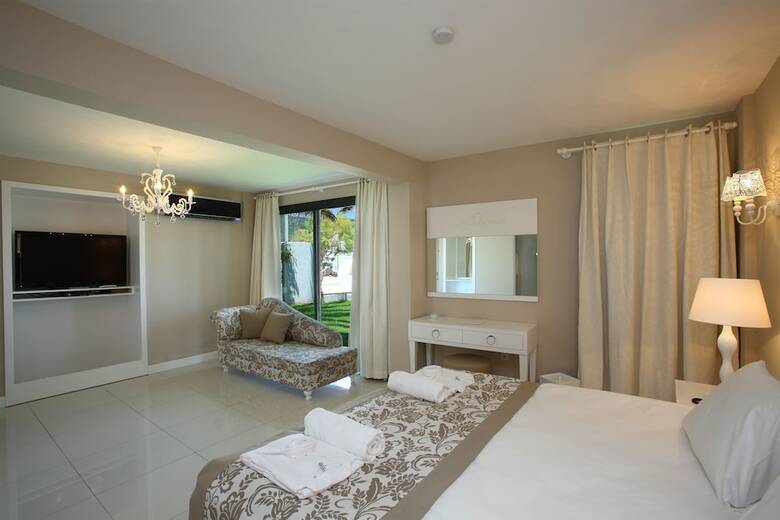Hotel Grand Yaz?c? Torba Beach Club