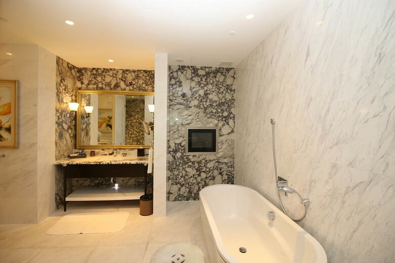 Resorts World Sentosa - Hotel Michael