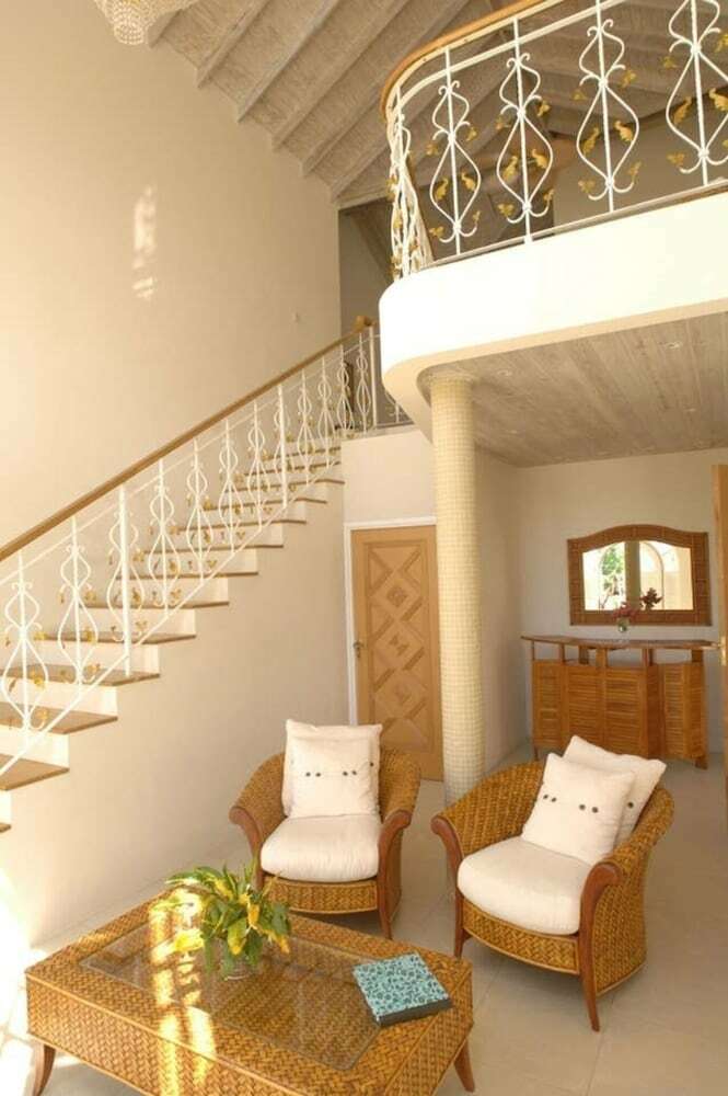 Mullins Villa/chrystal Heights Apartments Barbados