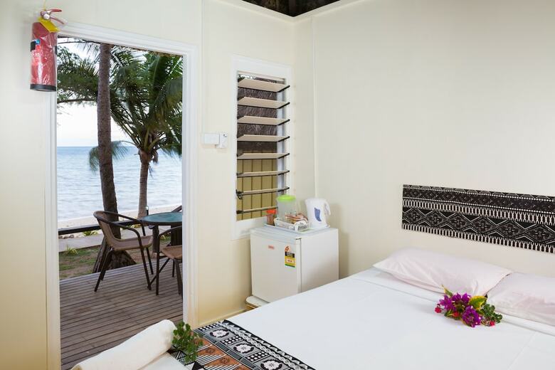 Hostal Funky Fish Beach & Surf Resort - Hostel