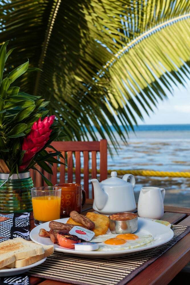 Hostal Funky Fish Beach & Surf Resort - Hostel