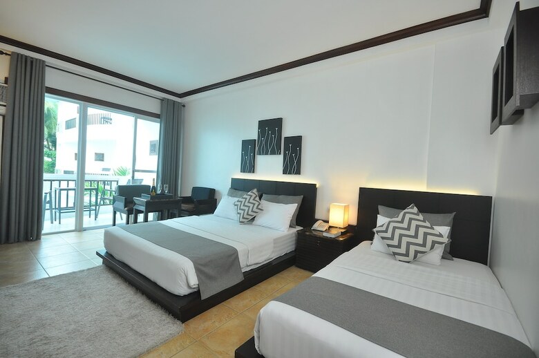 Hotel Boracay Ocean Club