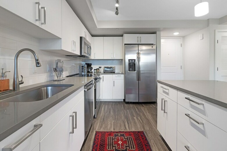 Biscayne Townhomes By Sextant