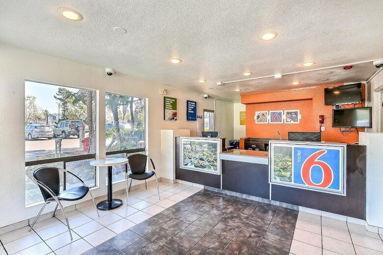 Motel 6 Oakland, Ca - Embarcadero
