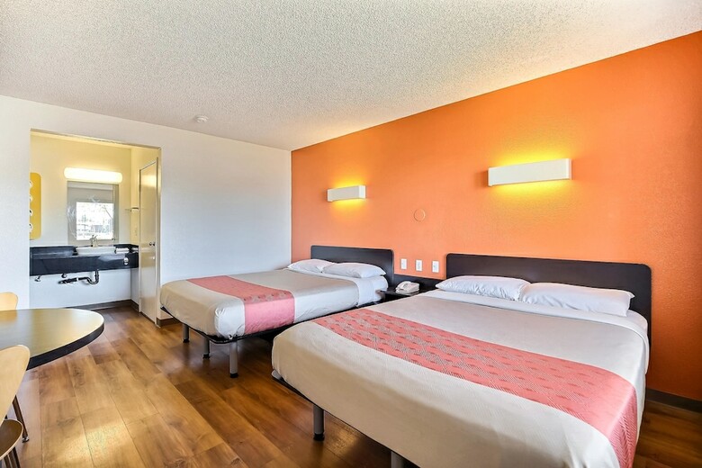 Motel 6 Oakland, Ca - Embarcadero