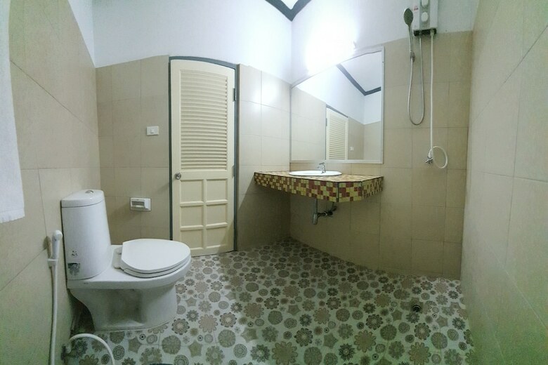 Hotel Capital O912 Pr Beachfront Pranburi