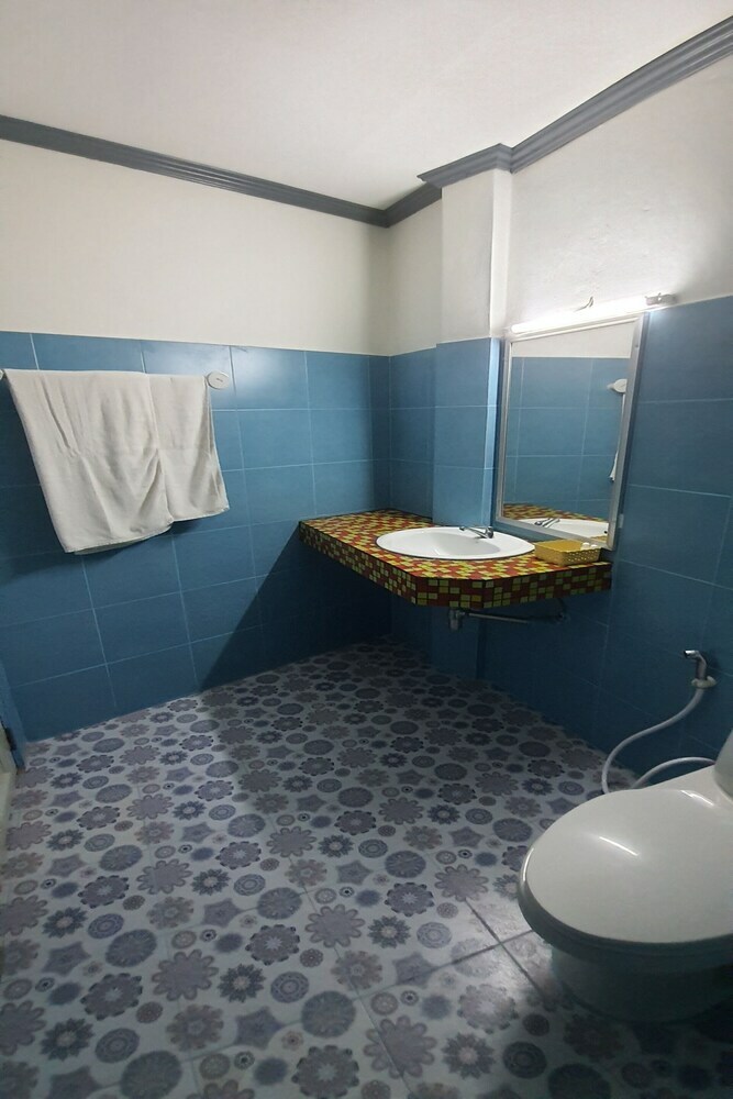 Hotel Capital O912 Pr Beachfront Pranburi