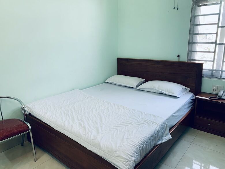 Oyo 1054 Rong Vang Hotel