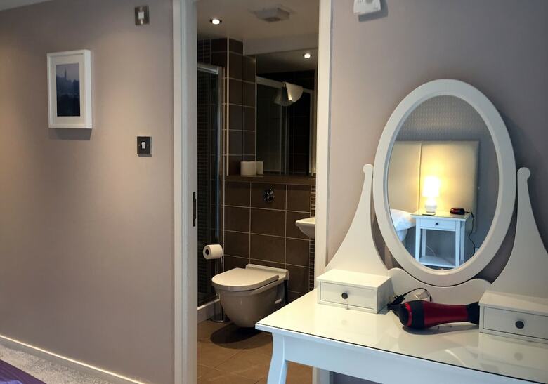 Tolbooth Apartments