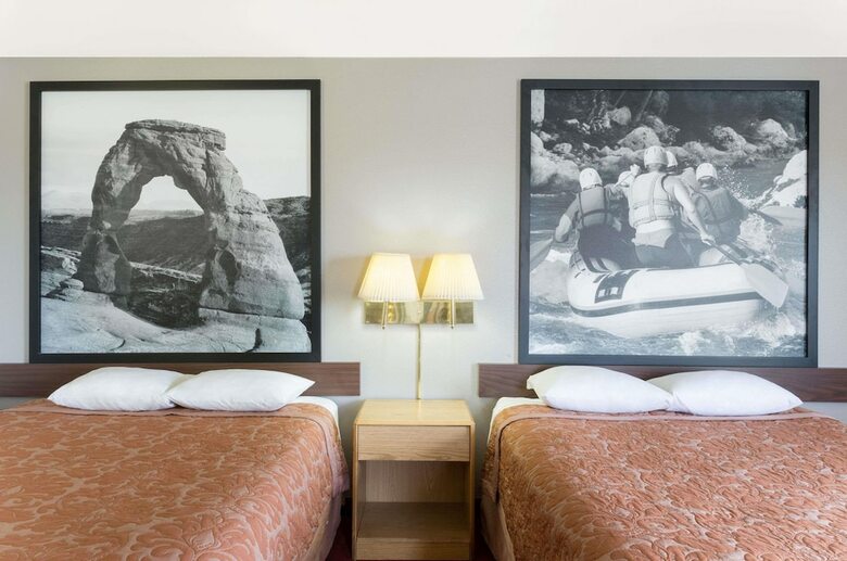 Hotel Super 8 By Wyndham Green River