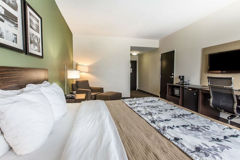 Hotel Sleep Inn & Suites Mount Olive North