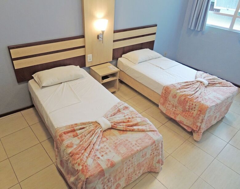 Hotel Harbor Inn Jaragu�