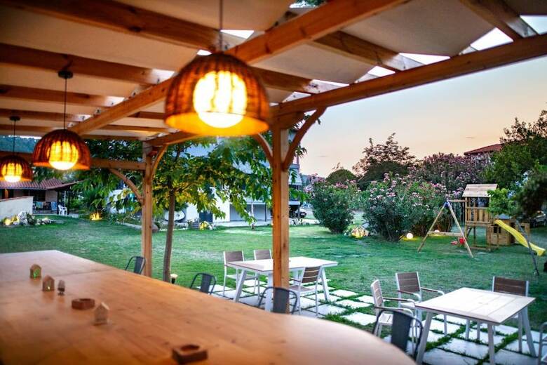 Apartamentos Kokkinos