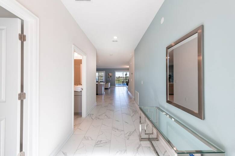 Champions Gate 8837 - Eight Bedroom Pool Home