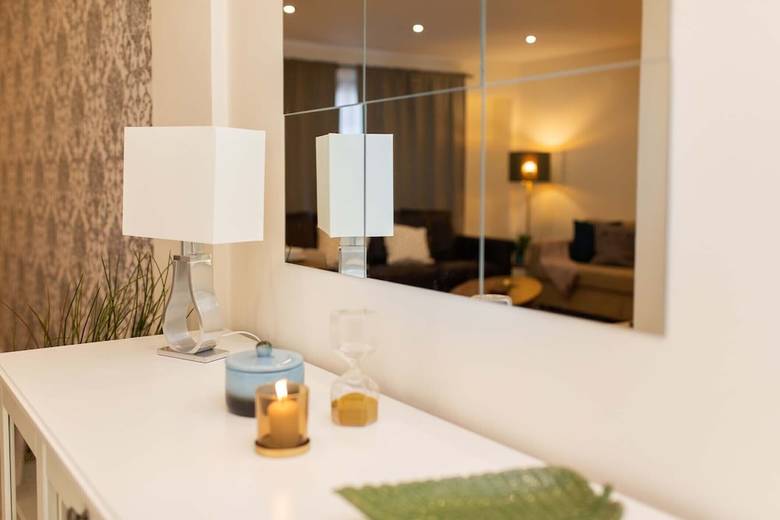 City Center Chic Apartment, Balcony