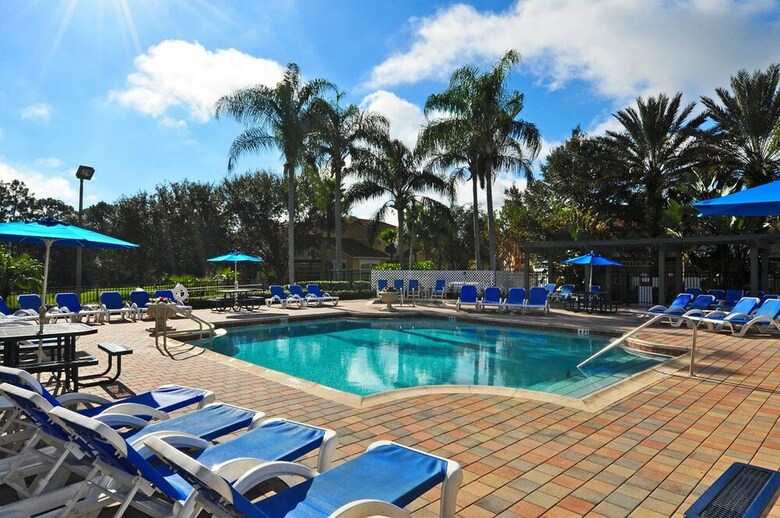 Nice 4bd Pool Hm, Emerald Island Resort-8403skc