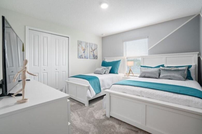 Champions Gate 266 - Five Bedroom Townhome With Splash Pool