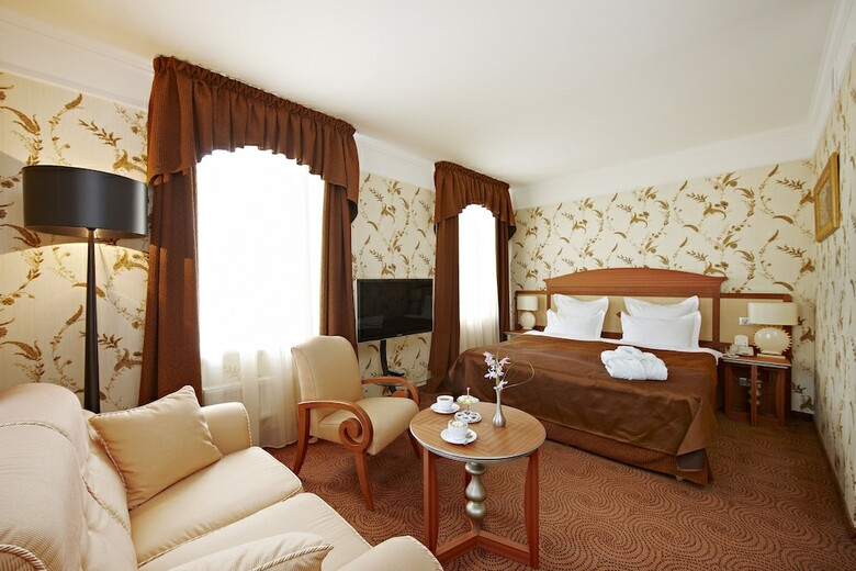 Hotel Dvor Podznoeva