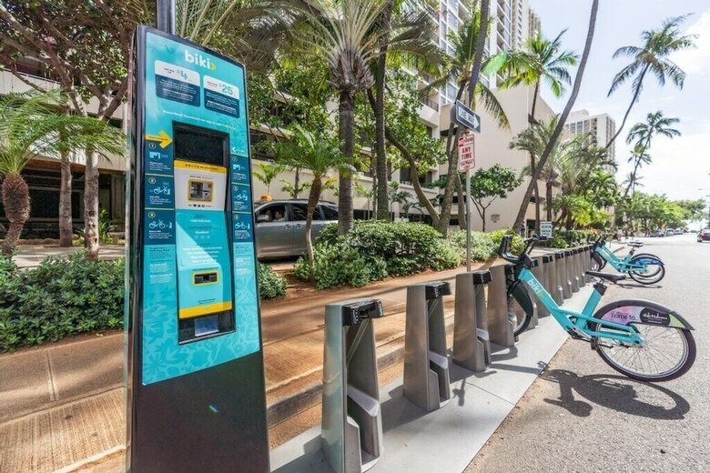 Waikiki Banyan W/ocean Views Free Parking
