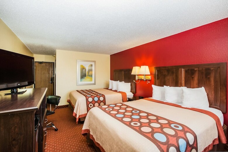 Hotel Baymont By Wyndham Cedar Rapids