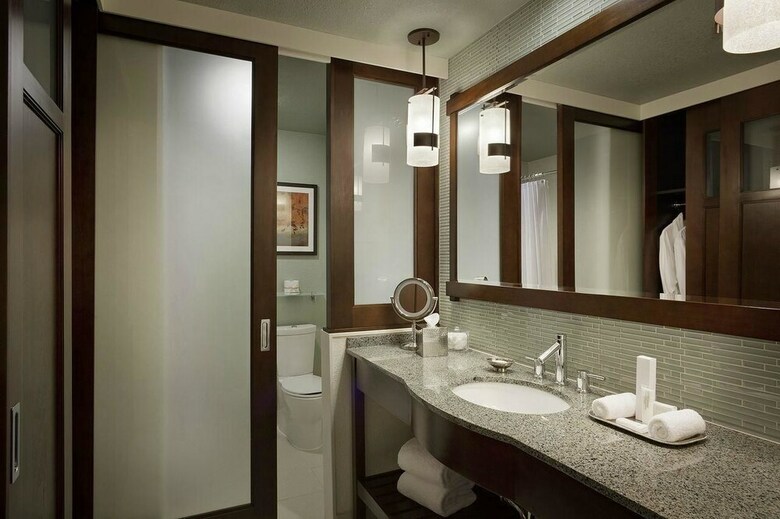 Toll House Hotel