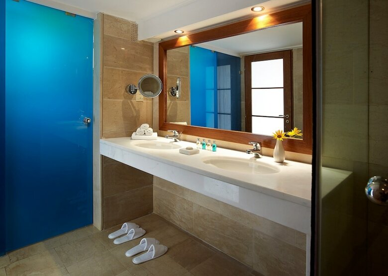 St. Nicolas Bay Resort Hotel & Villas