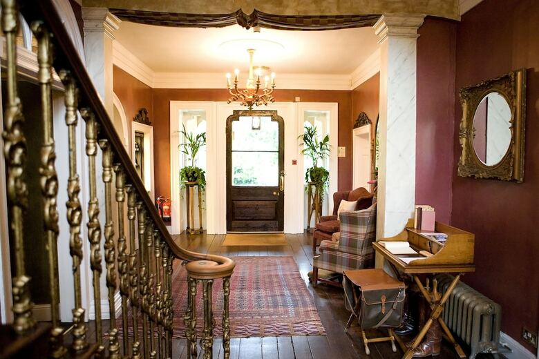 Charlton House Spa Hotel