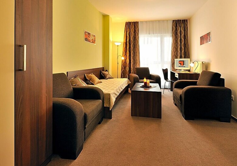 Aparthotel Melrose Apartments 2